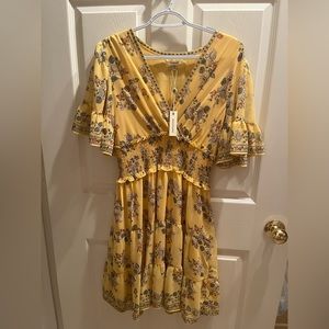 Max Studio fun in the sun kind of dress. Women’s size medium. Brand new w/ tags!